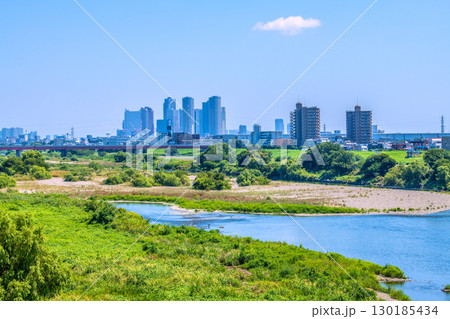 日本の東京都市景観8月19日…多摩川や川崎・武蔵小杉駅前のタワーマンション群など望む=令和7年 日本の東京都市景観8月19日…多摩川や川崎・武蔵小杉駅前のタワーマンション群など望む=令和7年 130185434