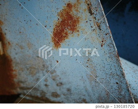 錆びた鉄板　侘び寂びが詰まっている　素敵な時の刻み方　コピースペース 130185720