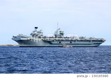 インド太平洋地域の平和維持へ… 東京港に入港する英国海軍・空母『プリンス・オブ・ウェールズ』 インド太平洋地域の平和維持へ… 東京港に入港する英国海軍・空母『プリンス・オブ・ウェールズ』 130185980
