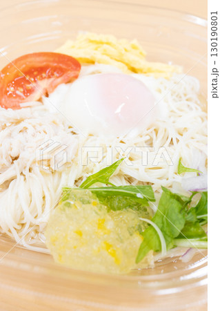 夏の味覚、コンビニの美味しい温泉玉子のせ素麺 130190801