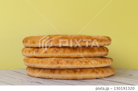 greek pita bread 130191320