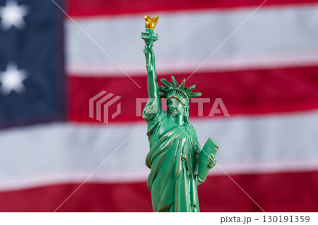 american flag video with statue of liberty 130191359
