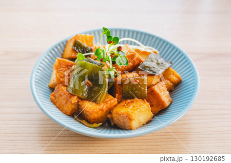 厚揚げと茎わかめの炒め煮 厚揚げと茎わかめの炒め煮 130192685
