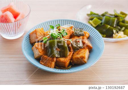 厚揚げと茎わかめの炒め煮 厚揚げと茎わかめの炒め煮 130192687