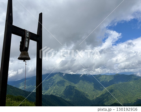 夏の谷川岳天神平_安全登山の鐘_谷川岳登山道_谷川岳 夏の谷川岳天神平_安全登山の鐘_谷川岳登山道_谷川岳 130192916