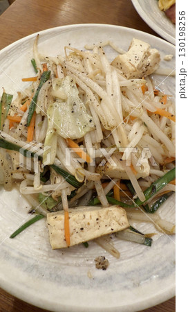 沖縄料理の島豆腐トーフチャンプル 130198256