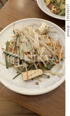 沖縄料理の島豆腐トーフチャンプル 沖縄料理の島豆腐トーフチャンプル 130198257