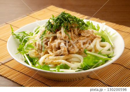 胡麻タレ冷しゃぶうどん 130200596