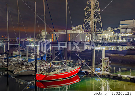 夜空ヨットハーバーと火力発電所 夜空ヨットハーバーと火力発電所 130202123