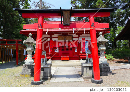 上杉神社境内にある福徳稲荷神社 130203021