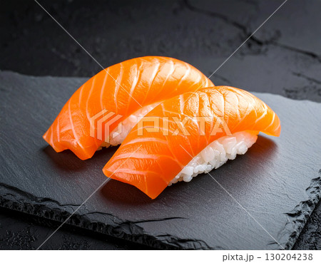 サーモンのにぎり寿司 130204238