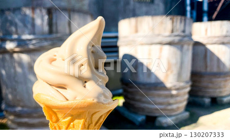 小豆島で食べた醤油ソフトクリーム 小豆島で食べた醤油ソフトクリーム 130207333