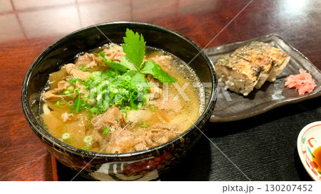 香川県高松市うどん本陣山田家の肉うどん 130207452