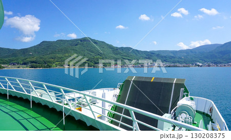 小豆島行きフェリーの風景 130208375