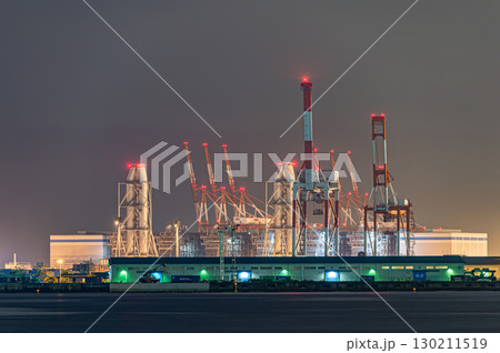 飛島埠頭の工場夜景 130211519