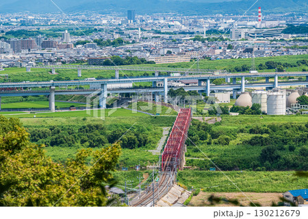 京阪電鉄木津川鉄橋 京滋バイパス 男山展望台からの俯瞰 京都府八幡市 京阪電鉄木津川鉄橋 京滋バイパス 男山展望台からの俯瞰 京都府八幡市 130212679