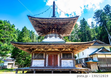世界遺産 紀伊山地の霊場と参詣道】真夏の金剛三昧院 国宝・多宝塔7 和歌山県伊都郡高野町 世界遺産 紀伊山地の霊場と参詣道】真夏の金剛三昧院 国宝・多宝塔7 和歌山県伊都郡高野町 130212819