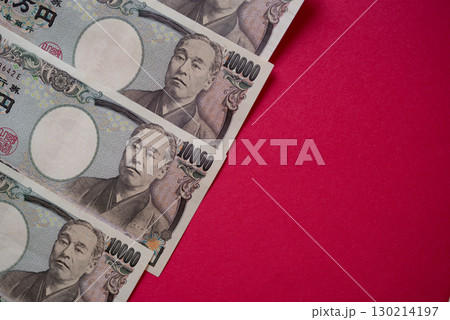 日本の一万円札のお金の背景 130214197