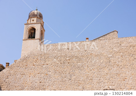 ヨーロッパ、クロアチアのドゥブロヴニクの旧市街の景色 130214804