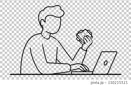 パソコン作業中に食事をする男性、ながら食い パソコン作業中に食事をする男性、ながら食い 130215521