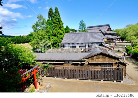江戸時代の街並みを再現した風景 江戸時代の街並みを再現した風景 130215596
