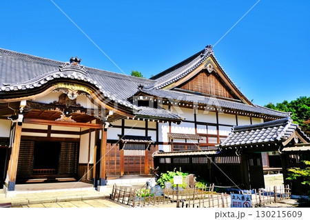 江戸時代の街並みを再現した風景 江戸時代の街並みを再現した風景 130215609