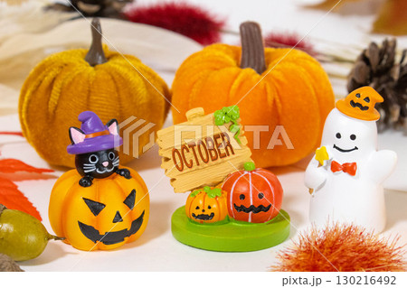 ハロウィンイメージ　10月の壁紙 130216492
