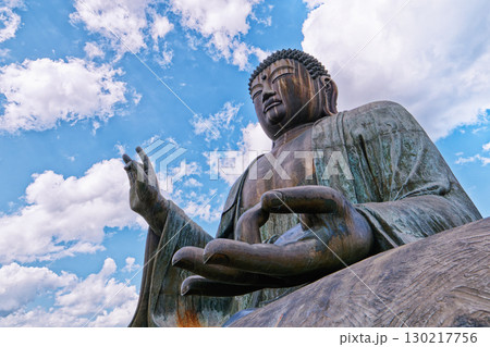岩手県盛岡市/松園寺】白雲とともに佇む盛岡大仏(下斜め横) 岩手県盛岡市/松園寺】白雲とともに佇む盛岡大仏(下斜め横) 130217756