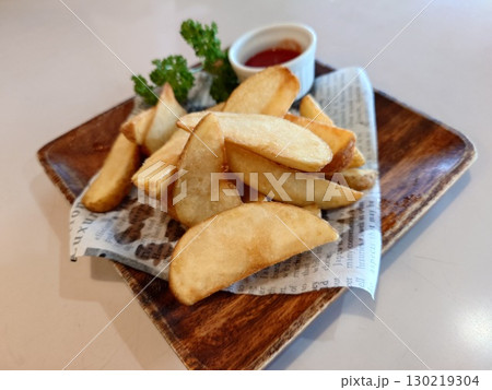 フライドポテト 130219304