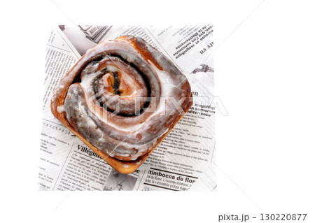 シナモンロール【白背景・切り抜き】 シナモンロール【白背景・切り抜き】 130220877