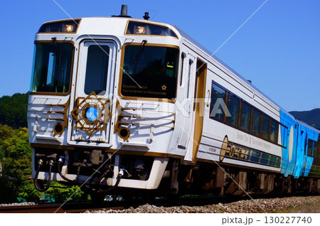 2号車・SORAFUNE(ソラフネ) 志国土佐時代の夜明けのものがたり(キハ185系) 2号車・SORAFUNE(ソラフネ) 志国土佐時代の夜明けのものがたり(キハ185系) 130227740