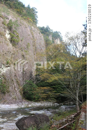 秋の石鎚山系 面河渓 秋の石鎚山系 面河渓 130228019