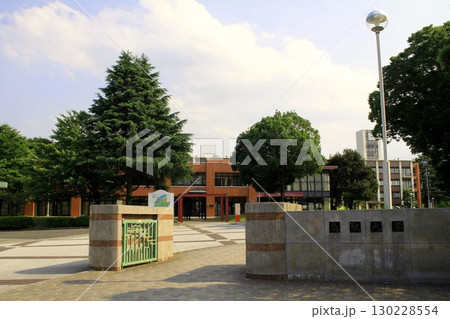 鳥取大学鳥取キャンパス 130228554