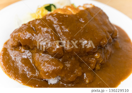 熱海の大人気の洋食店のカツカレー 130229510