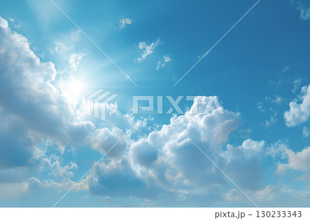 柔らかな光が差し込む青空と雲の背景 柔らかな光が差し込む青空と雲の背景 130233343