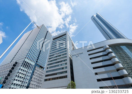 大阪駅前風景（ヒルトン他/2025年7月） 130233725