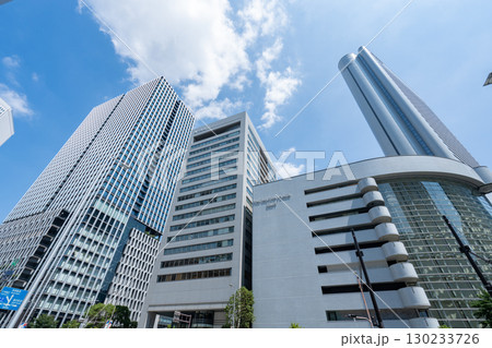 大阪駅前風景(ヒルトン他/2025年7月) 大阪駅前風景(ヒルトン他/2025年7月) 130233726
