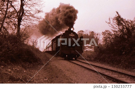 昭和42年　電化前の川越線　9600蒸気機関車牽引旅客列車　日進駅　埼玉県　記録写真 130233777