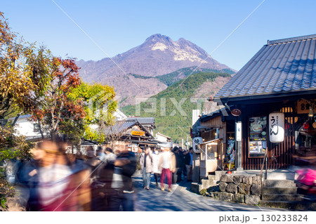 湯布院 湯の坪街道 湯布院 湯の坪街道 130233824