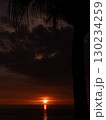 東シナ海に沈む夕陽 130234259