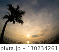 東シナ海に沈む夕陽 130234261