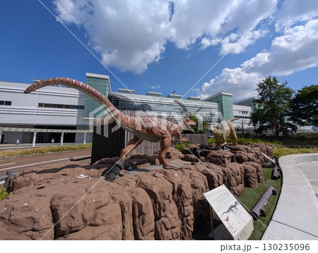 福井駅の恐竜モニュメント 130235096