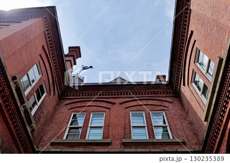 異形レンガ積みが華やかな「北海道庁赤れんが庁舎」 130235389