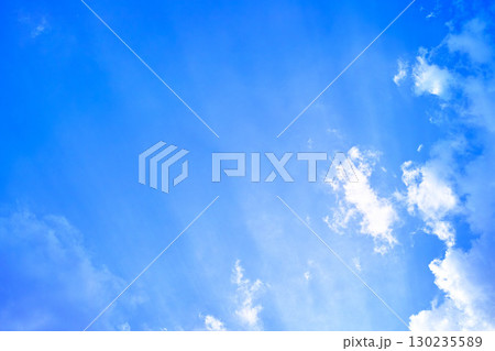 青空と雲イメージ 130235589