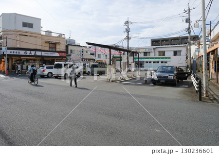柿生駅南口広場・タクシー乗り場 130236601