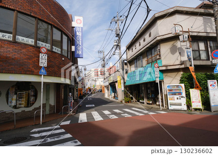 柿生駅付近の昭和風情な商店街 130236602