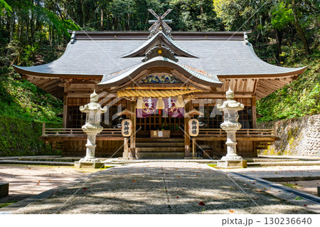 宗形神社　拝殿　鳥取県米子市宗像 130236640