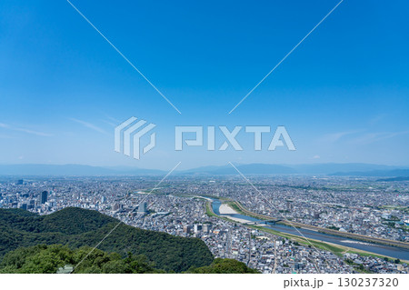 岐阜県岐阜市 岐阜城のある金華山展望台からの天下を取った気分になれる眺め 岐阜県岐阜市 岐阜城のある金華山展望台からの天下を取った気分になれる眺め 130237320