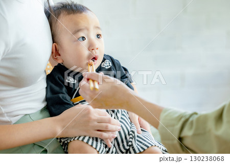 お食い初め 赤ちゃん お食い初め 赤ちゃん 130238068