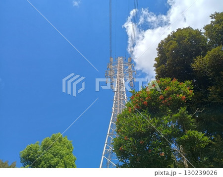 鉄塔のある風景 130239026